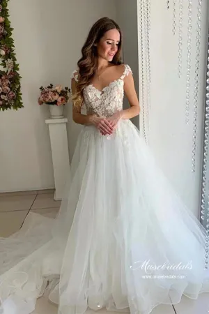 Roycebridal Tulle A-line V-neck Cap Sleeves Wedding Dresses With Lace Appliques, MW945