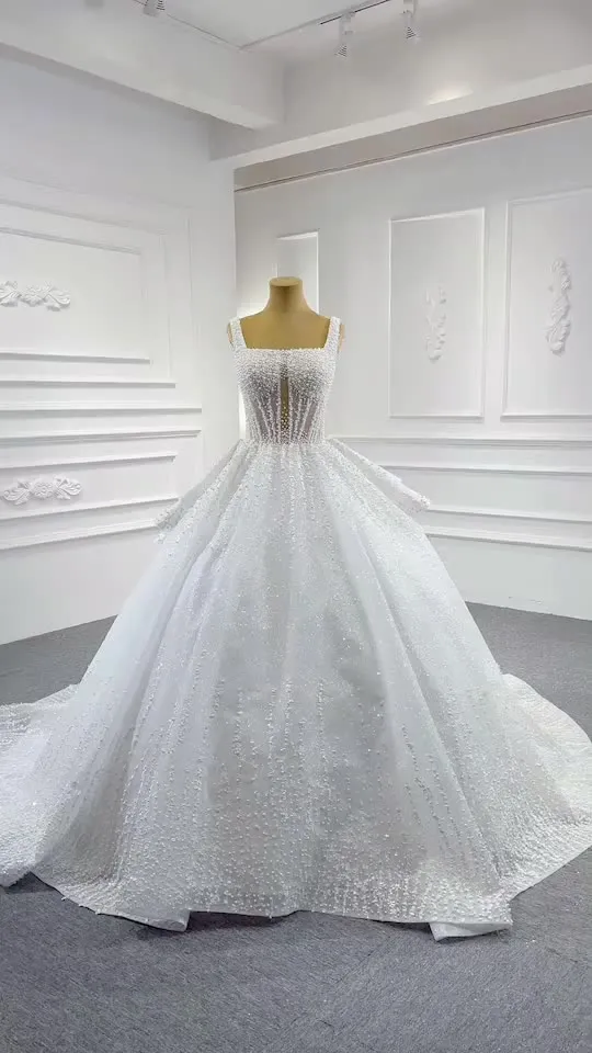 RSM67266 Luxury Sleeveless Lace Appliqué Gown Wedding Dresses