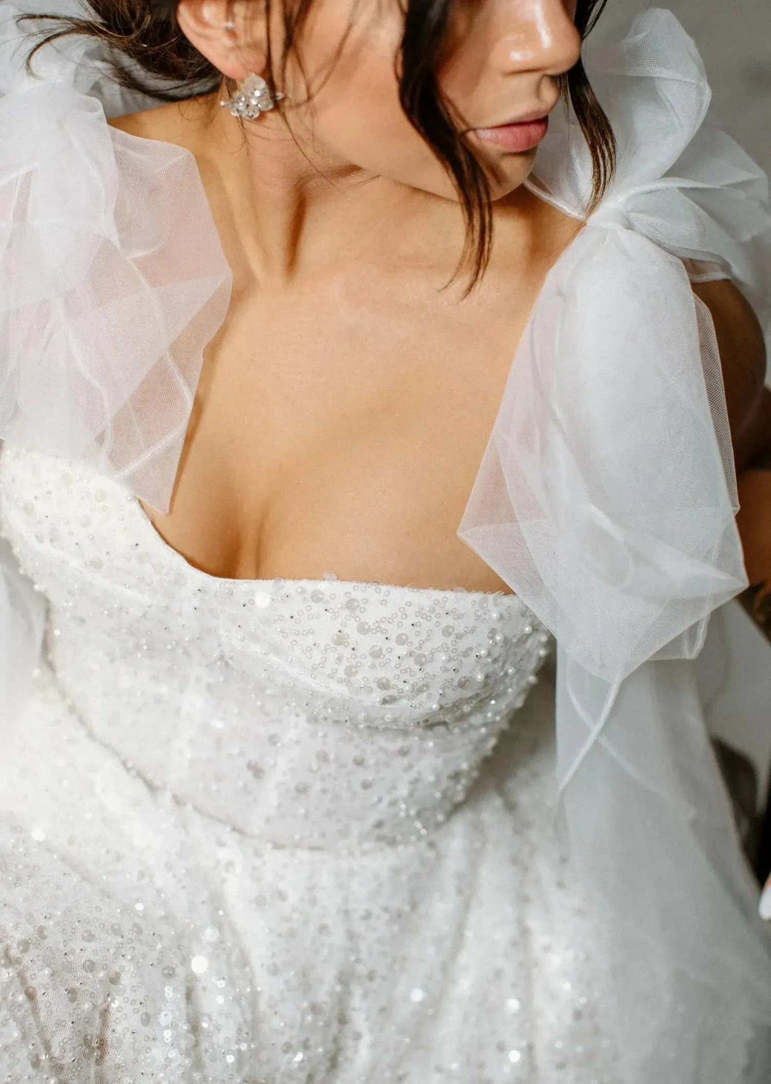 Sequined A-Line Wedding Dresses Bow Tulle Shoulder Strap Sweetheart Bridal Gowns Above Knee Vestido De Novia Custom Made