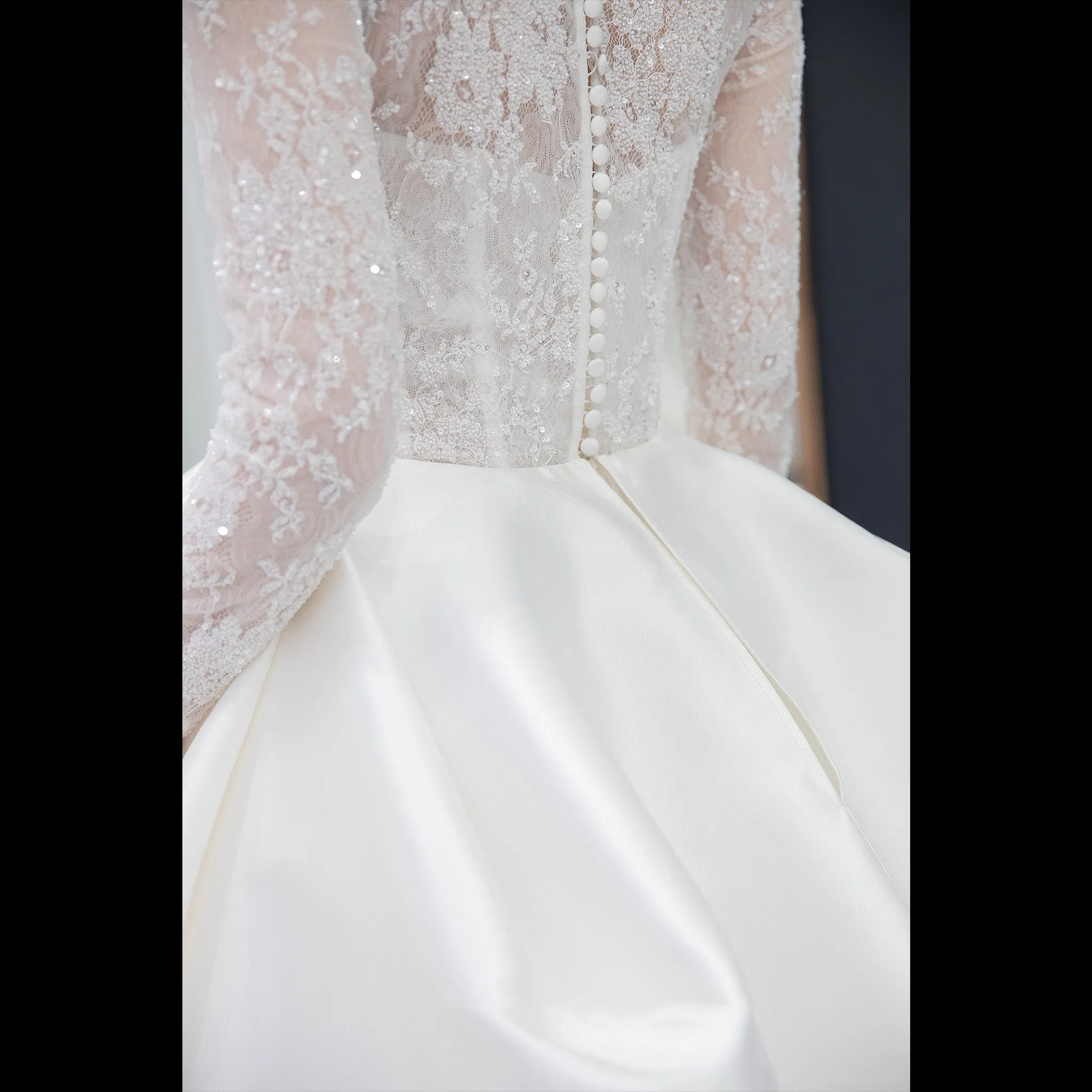 Sheer Long Sleeve O-neck TurtleNeck Muslim Wedding Dresses