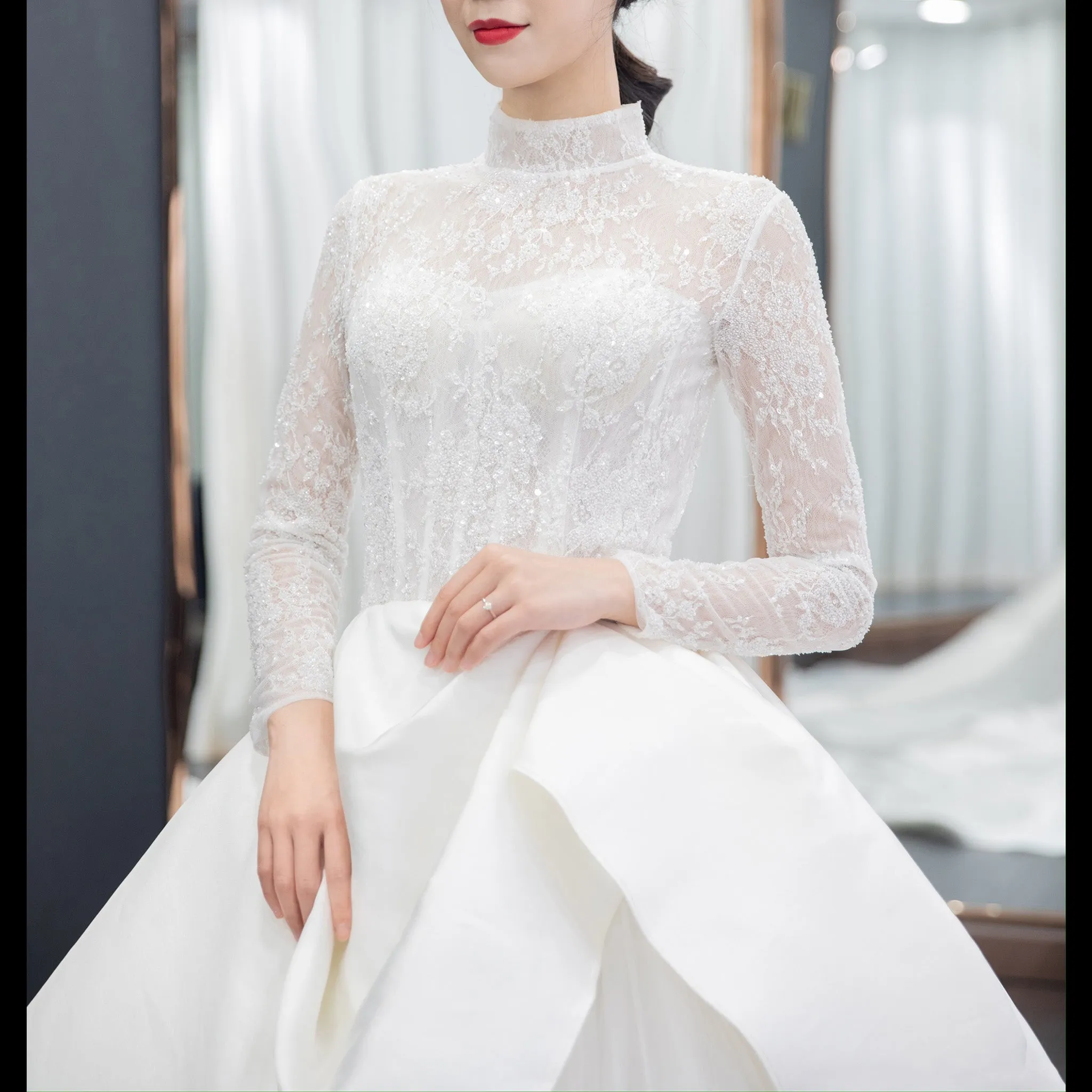 Sheer Long Sleeve O-neck TurtleNeck Muslim Wedding Dresses