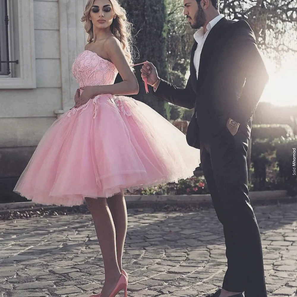 short prom ball gown vestido de graduacion lace appliqué pink puffy prom dresses vestido de festa