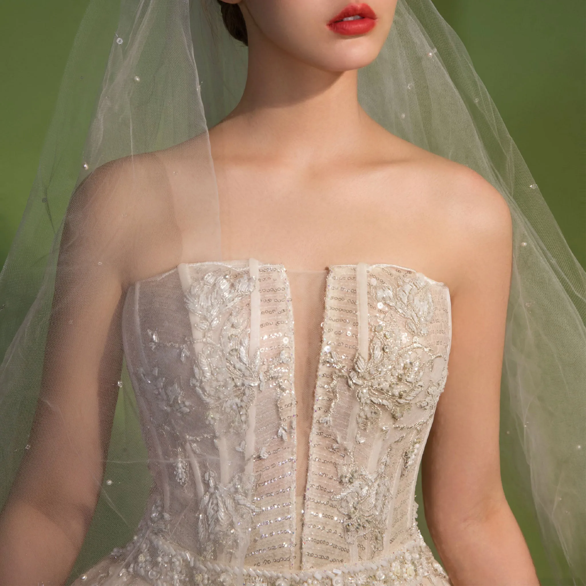 Straight Neck Ballgown Sparkly Wedding Dress with Plunging