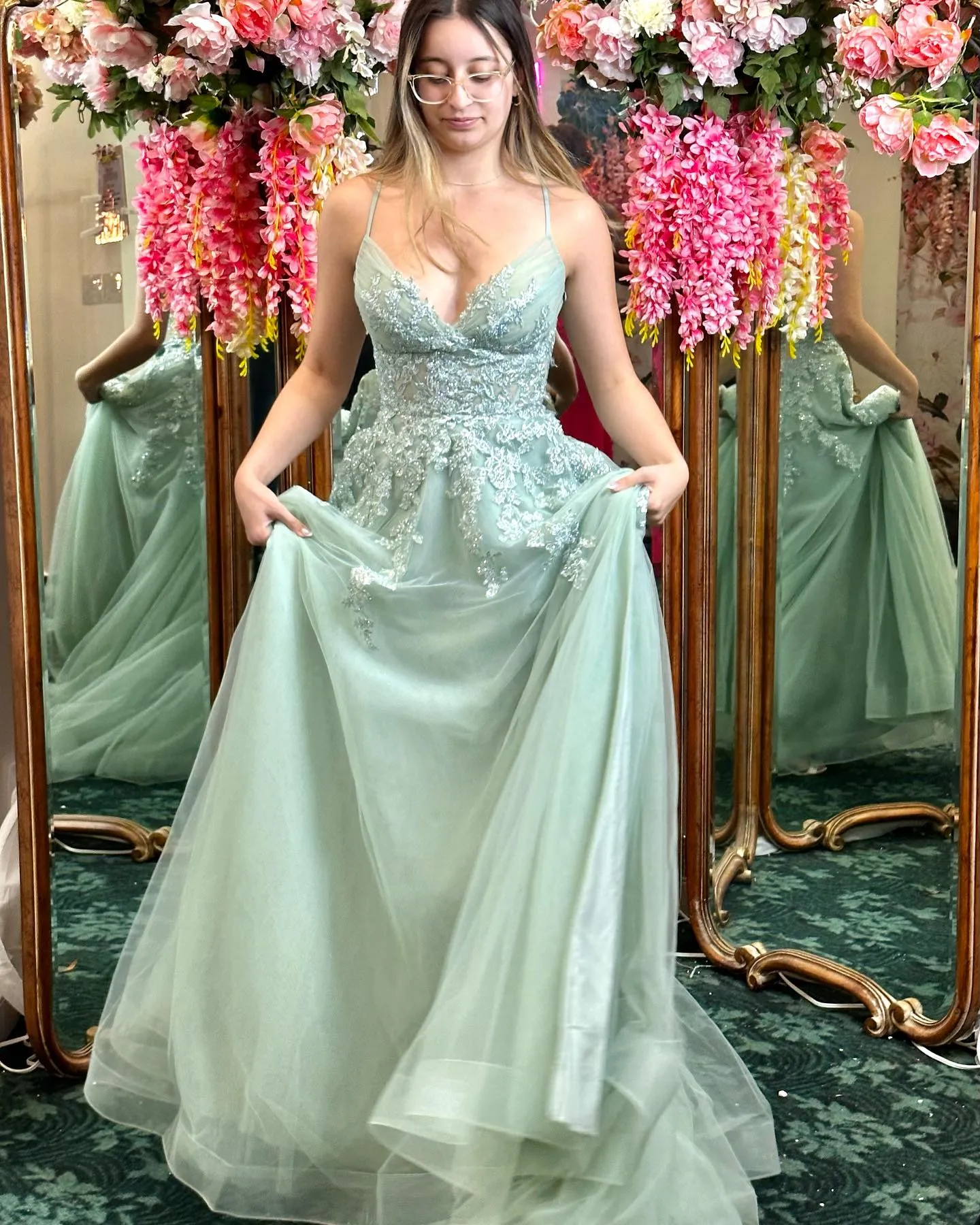 Straps Sage Green Appliques Tulle Long Formal Dress