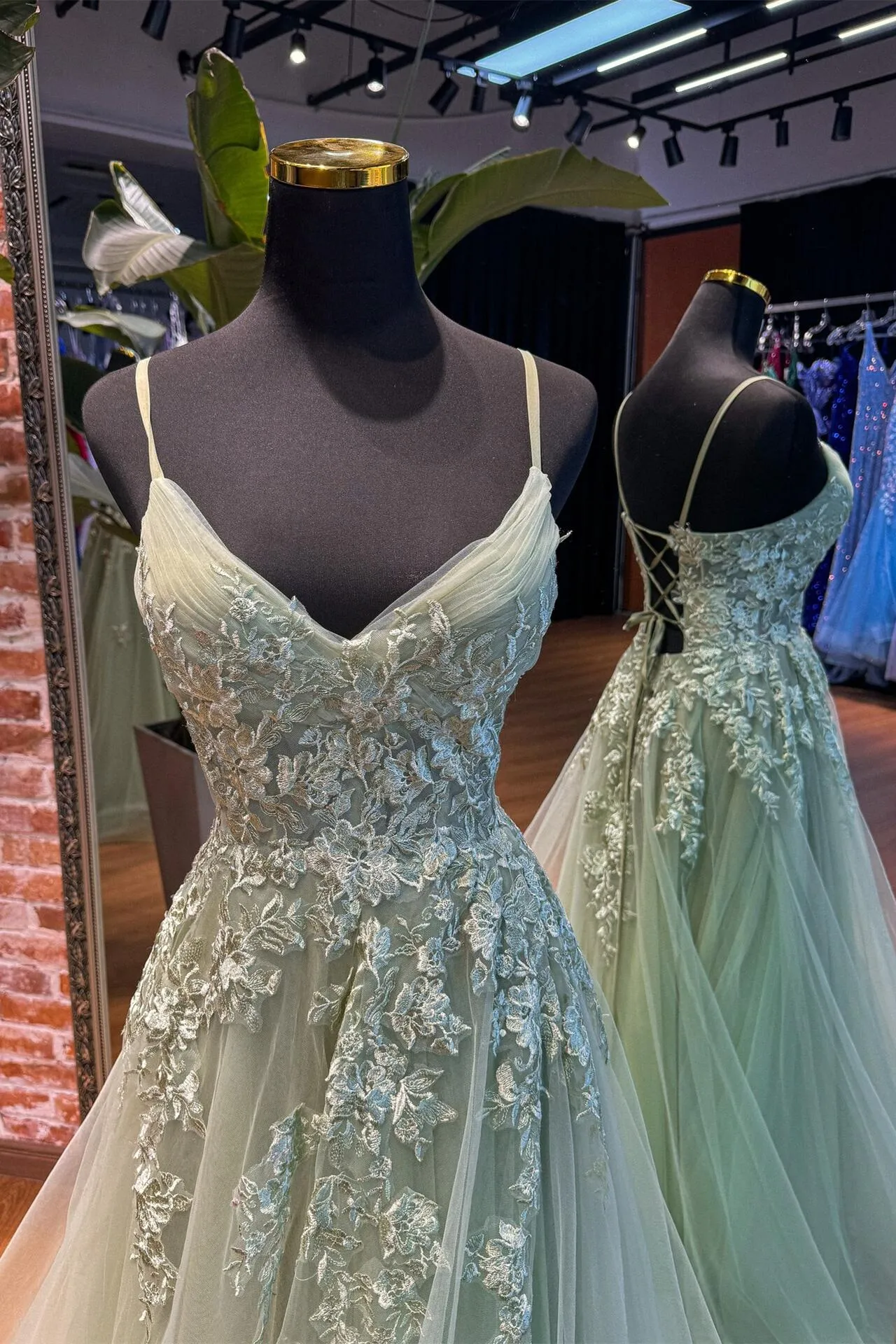 Straps Sage Green Appliques Tulle Long Formal Dress