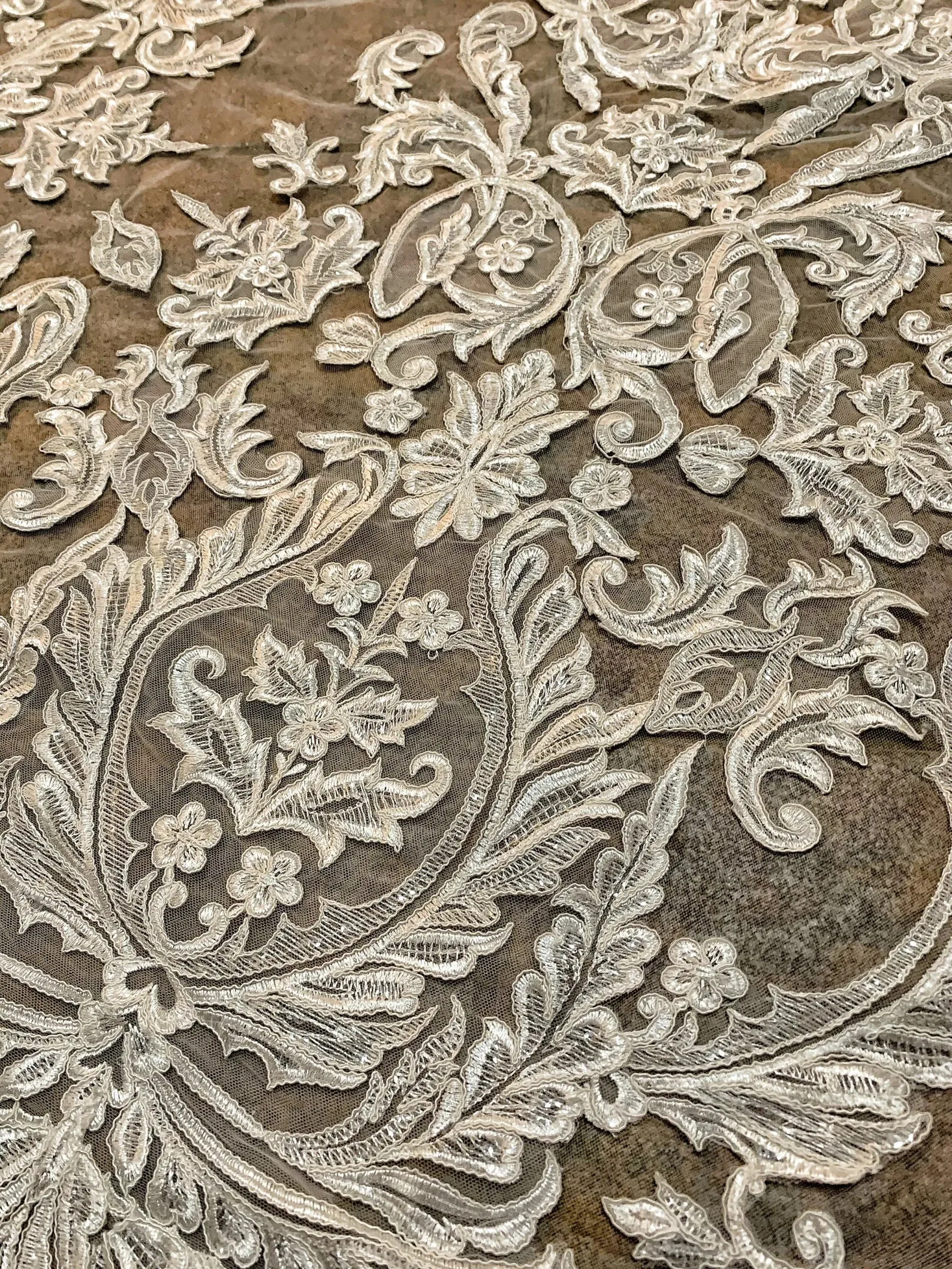Style CV23 Scallop Lace with Beading Cathedral Veil