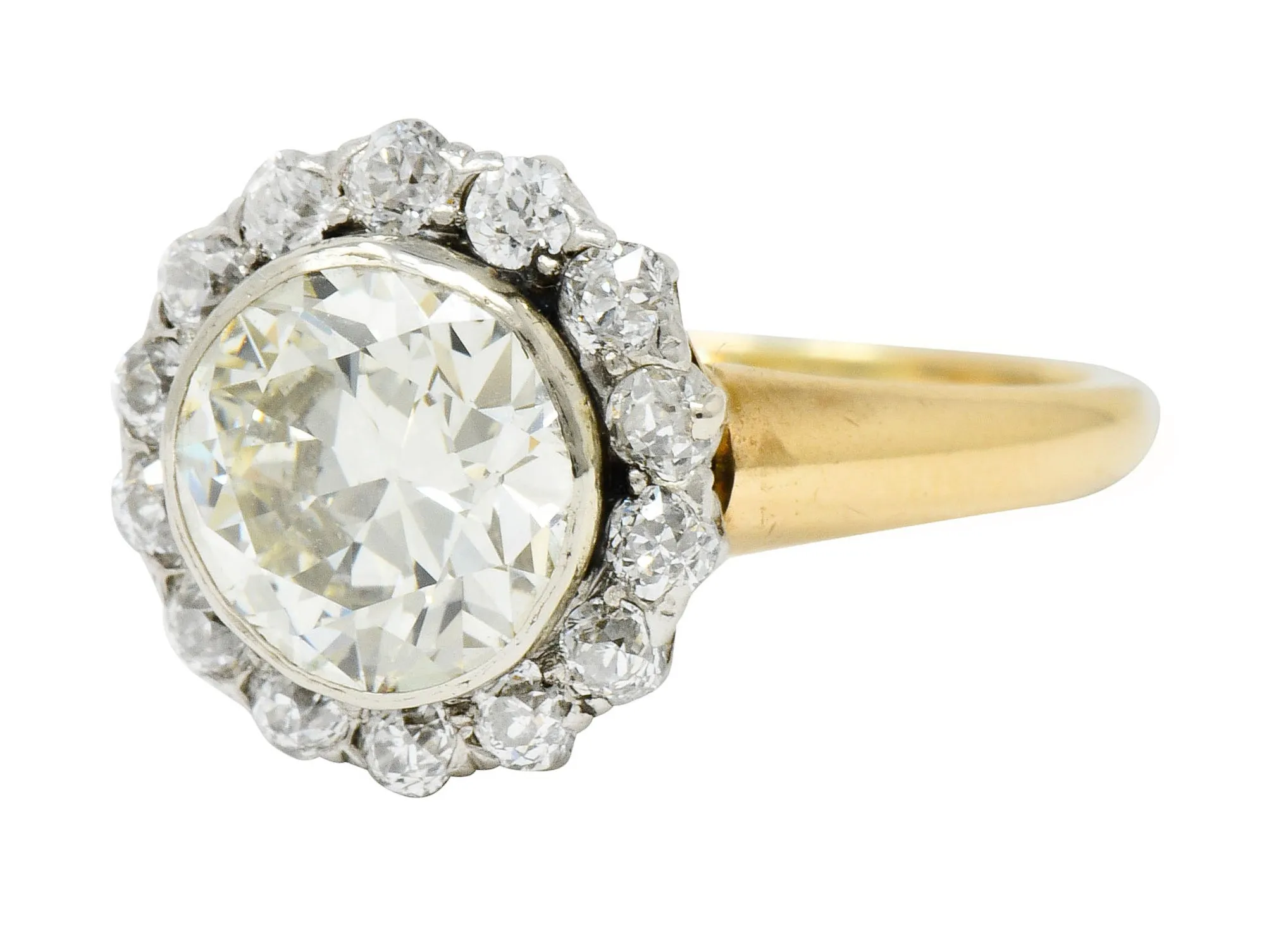 Superb Edwardian 2.61 CTW Diamond Platinum-Topped 14 Karat Gold Cluster Engagement Ring GIA