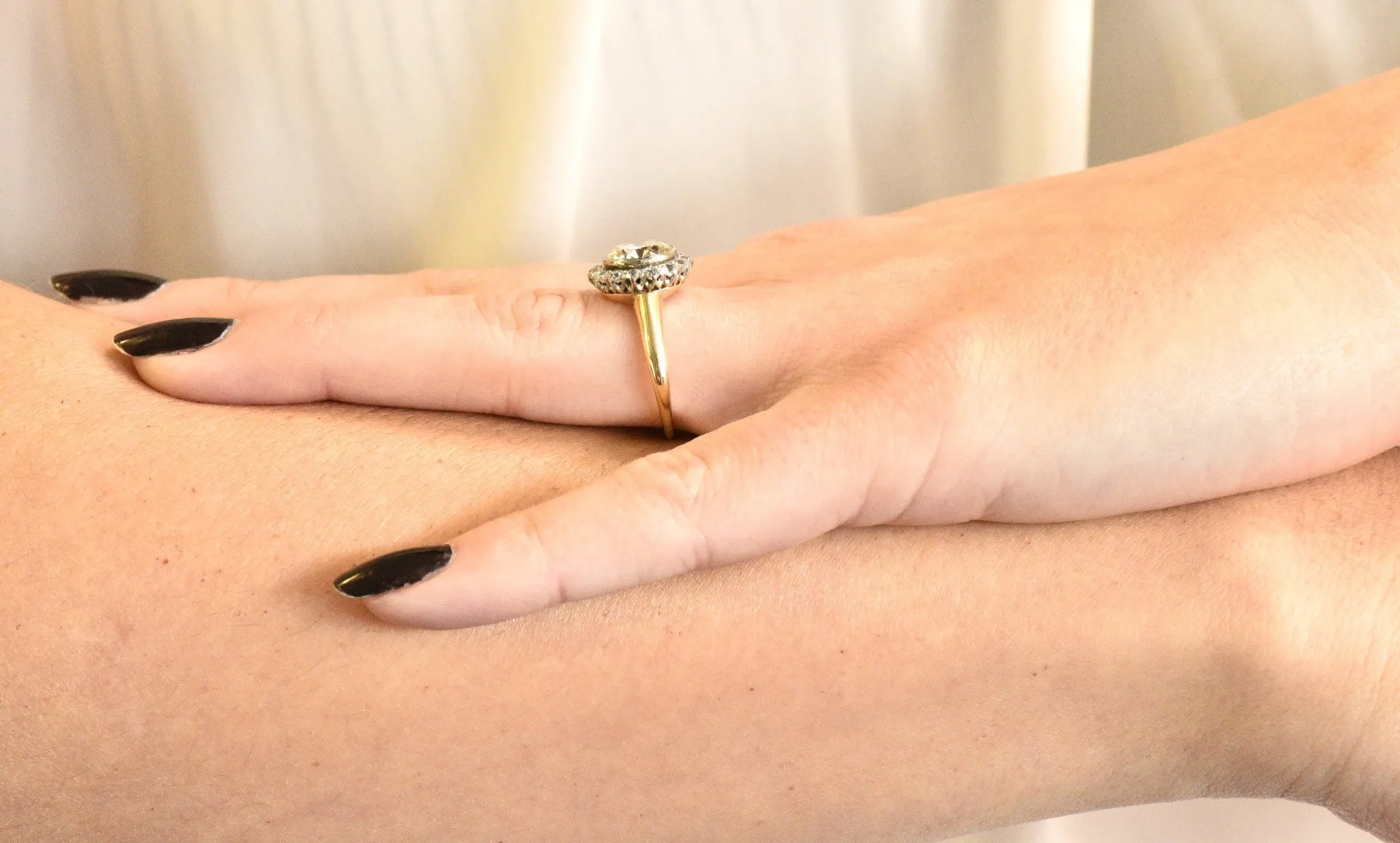 Superb Edwardian 2.61 CTW Diamond Platinum-Topped 14 Karat Gold Cluster Engagement Ring GIA