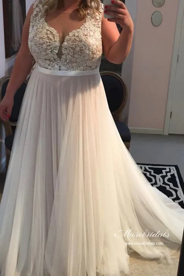 Tulle A-line Scoop Lace Appliques Plus Size Wedding Dress, Bridal Gown, MW988