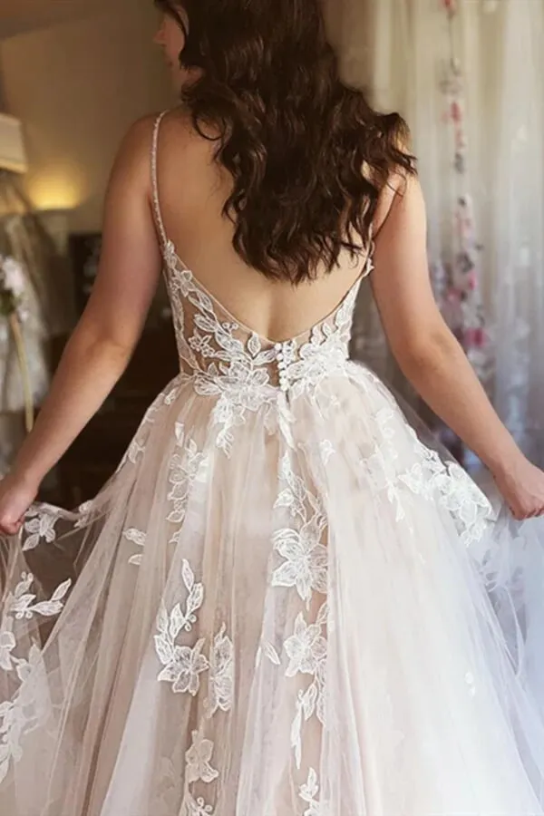 Tulle A-line V-neck Spaghetti Straps Wedding Dresses With Lace Appliques, MW759