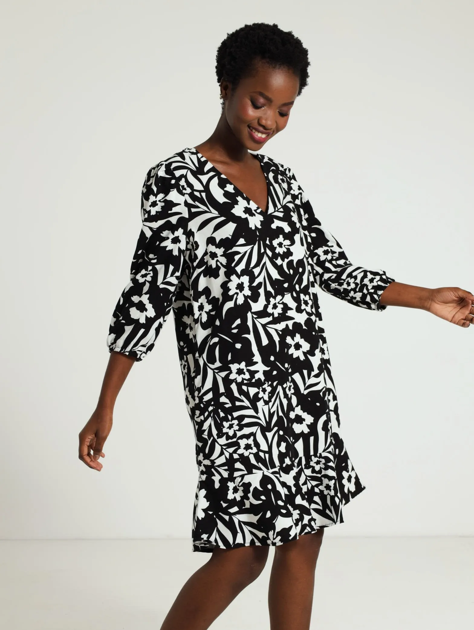 V-Neck Peplum Linen Dress - Black/White