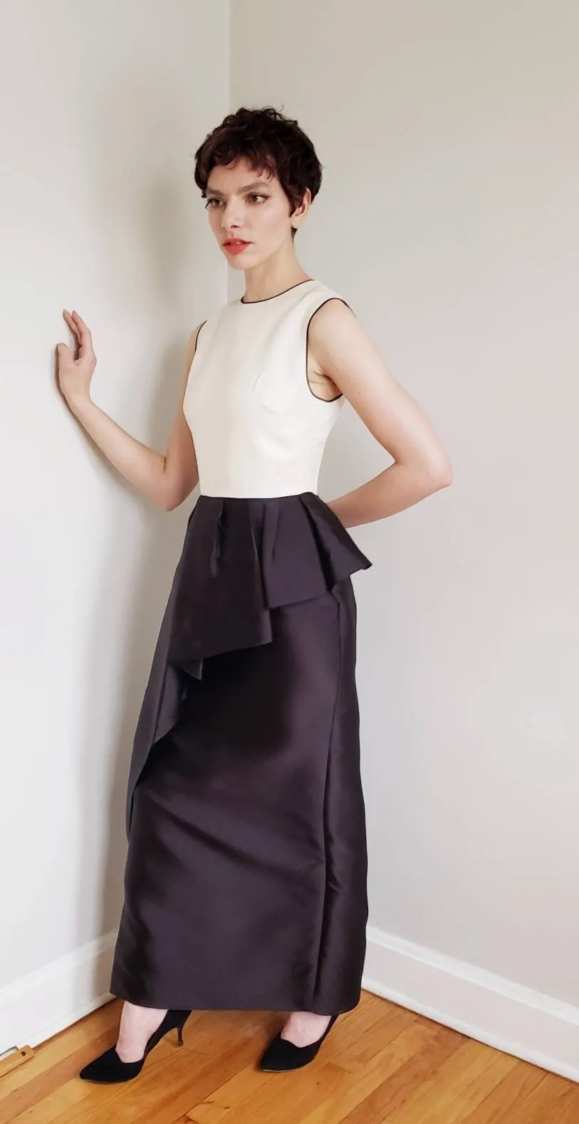 Vintage Christian Dior Evening Dress Silk Satin Ruffled Peplum /Designer Sleeveless Ankle Length Party Dress Black White Red Carpet Gala  SM