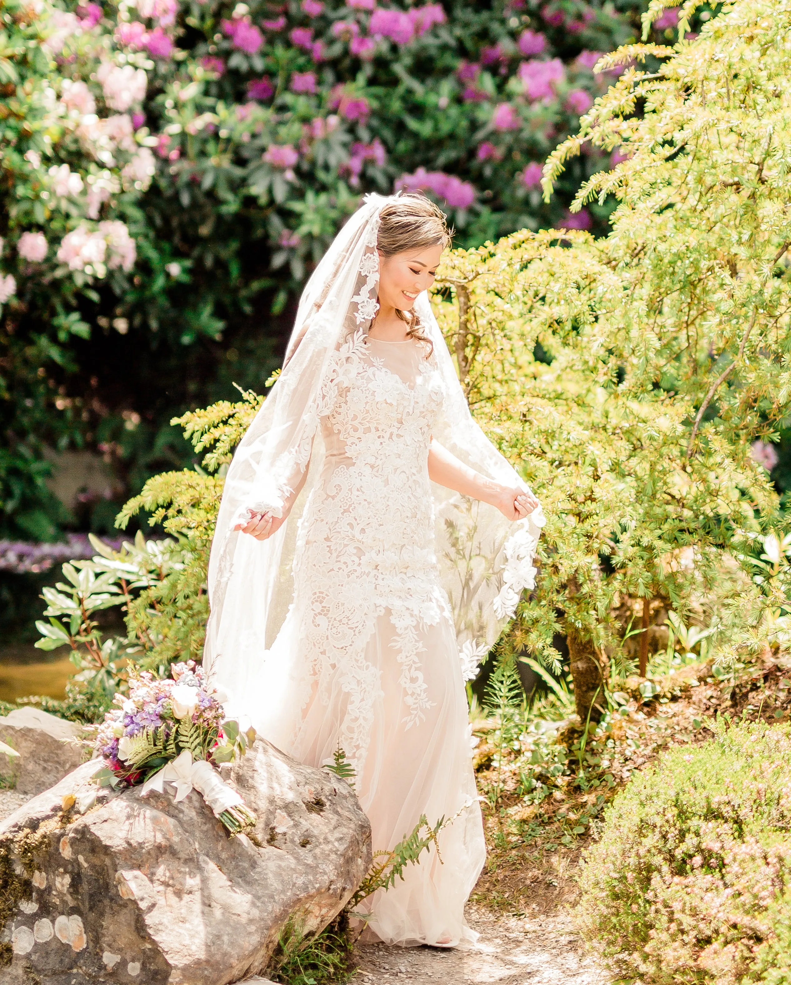 Waltz Bridal Lace Veil (#Keta)
