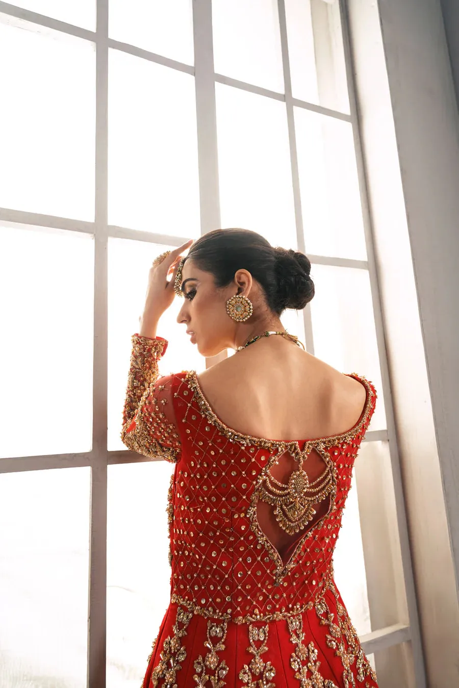 Wedding Dress Red Lehenga choli with long Tail Dupatta